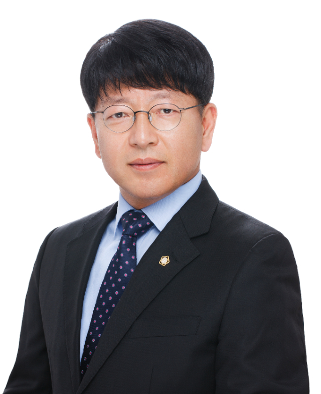 윤재필 대표 변호사